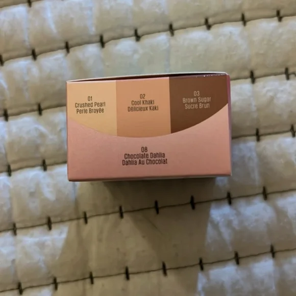 Kaja BEAUTY BENTO
Stacked Bouncy Eyeshadow Trio - Picture 2 of 3